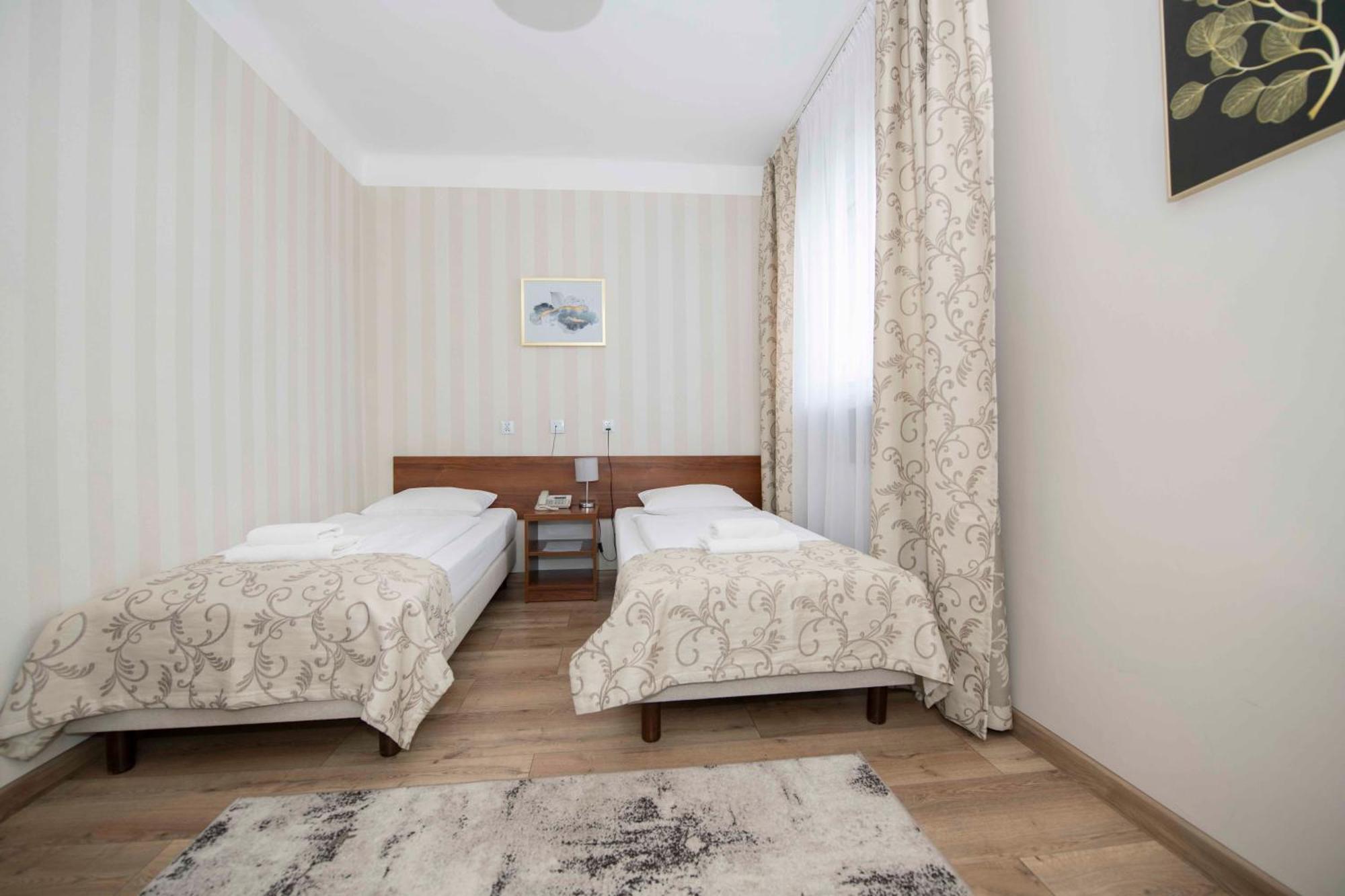 Hotel Polonia Rzeszow Exterior photo