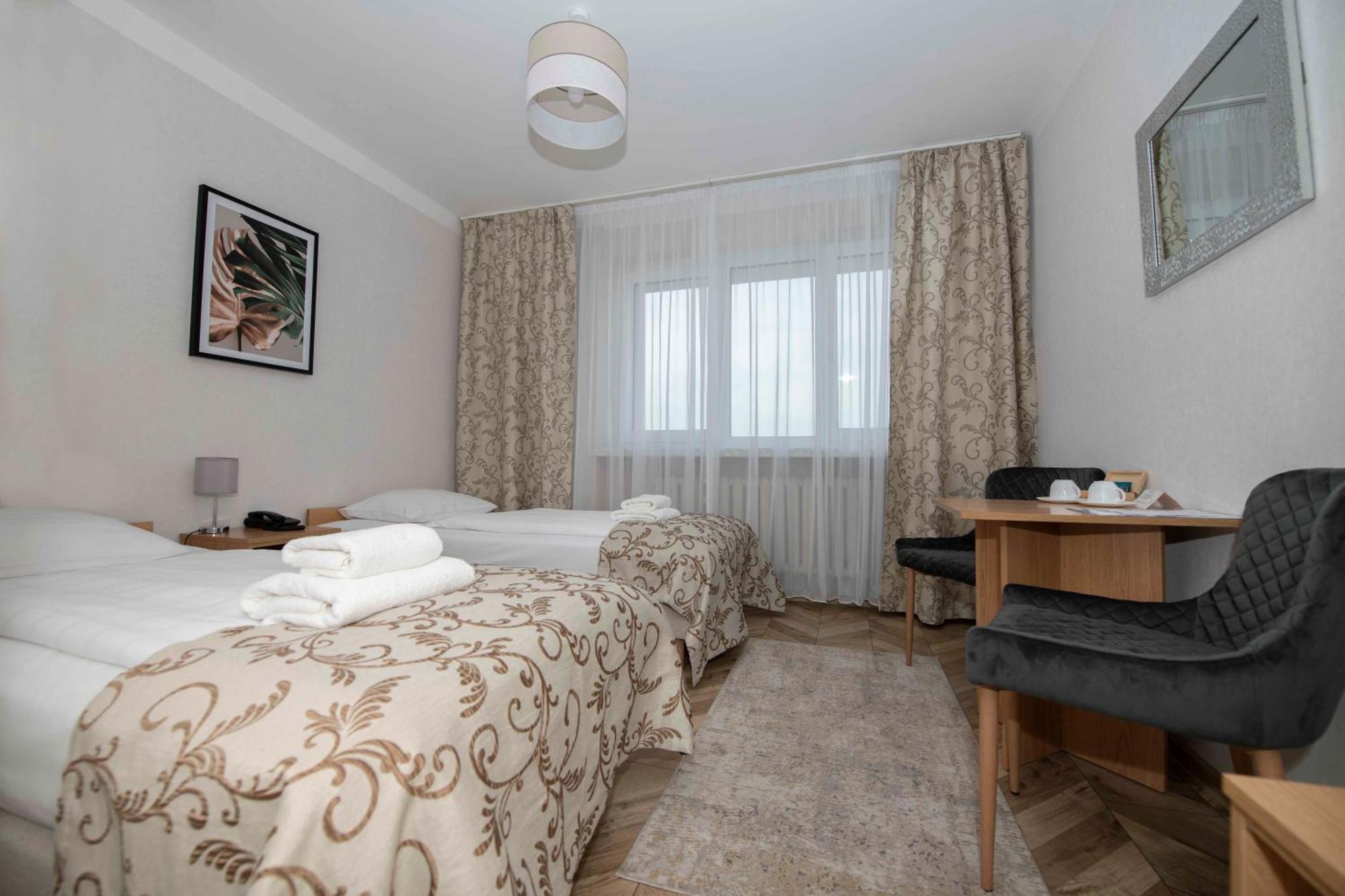Hotel Polonia Rzeszow Exterior photo