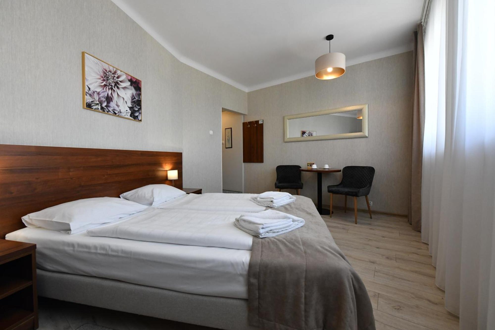 Hotel Polonia Rzeszow Exterior photo