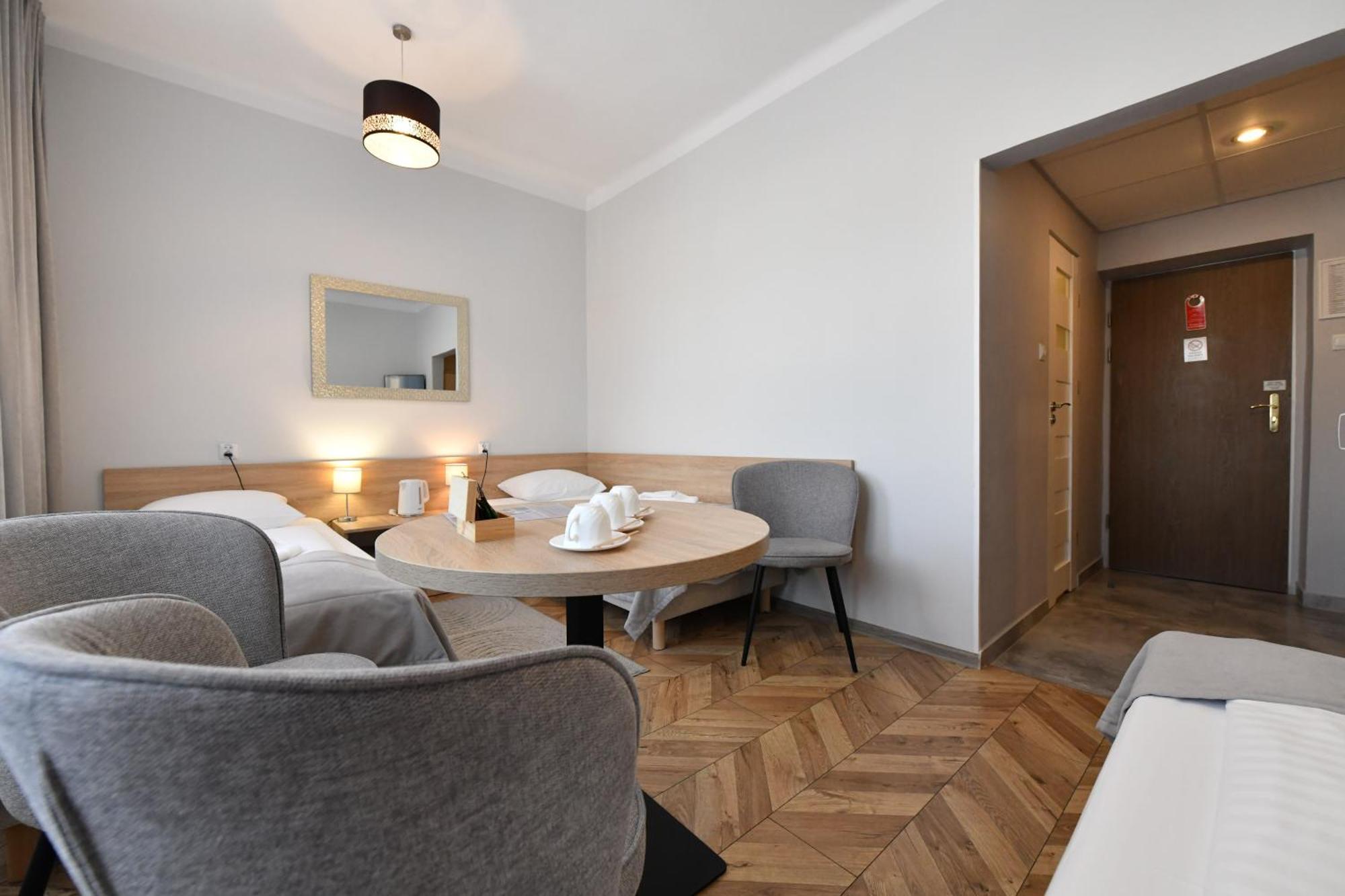 Hotel Polonia Rzeszow Exterior photo